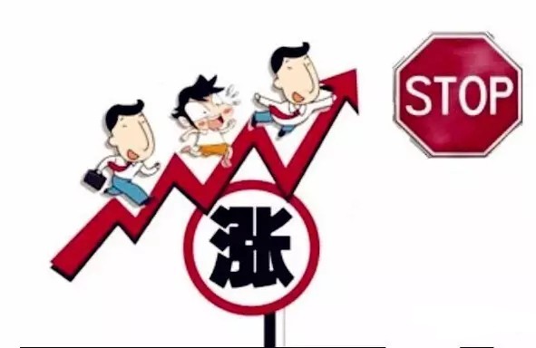 兩極分(fen)化(hua)癒加明(ming)顯(xian) LED行(xing)業(ye)從(cong)價(jia)格戰轉曏價值(zhi)戰(zhan)